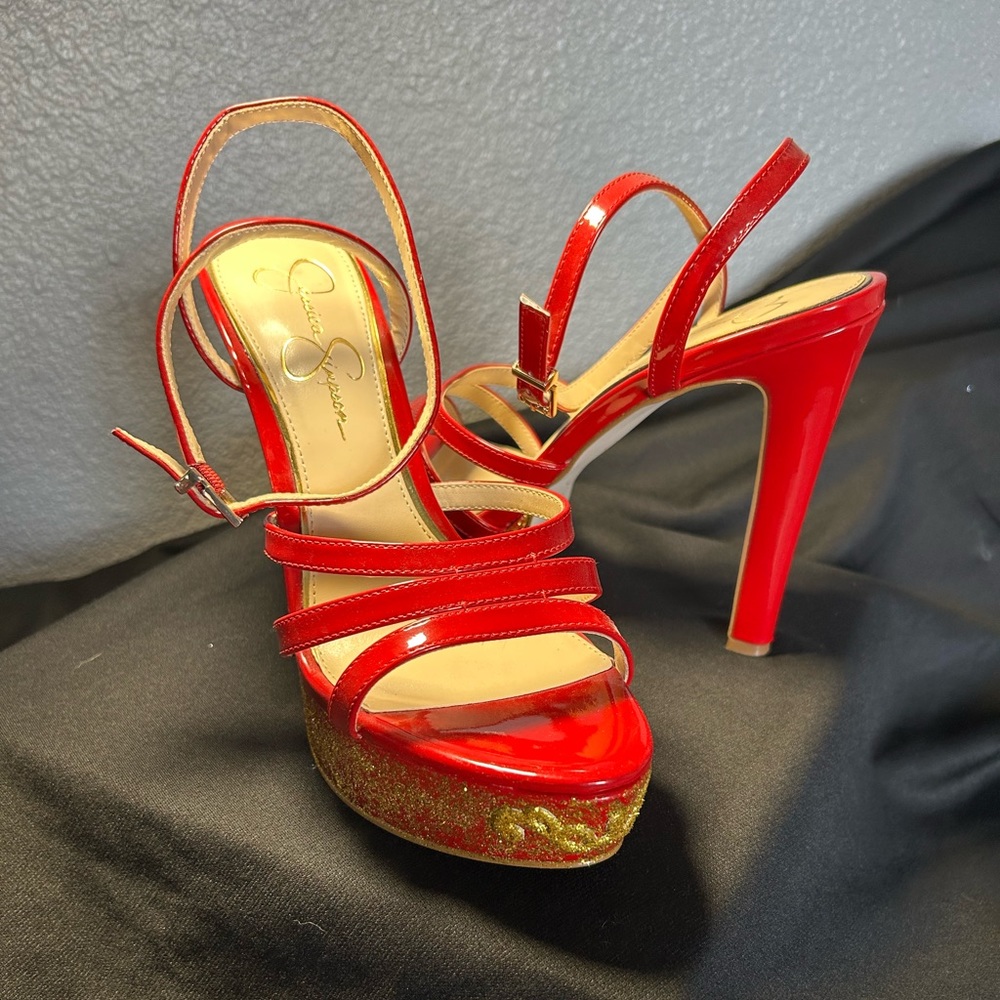(Jessica Simpson) high heels sandals in red with gold glitter heels size 8.5